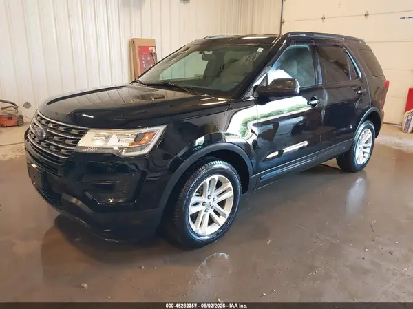 1FM5K8B81HGC91883 2017 FORD EXPLORER - Image 2