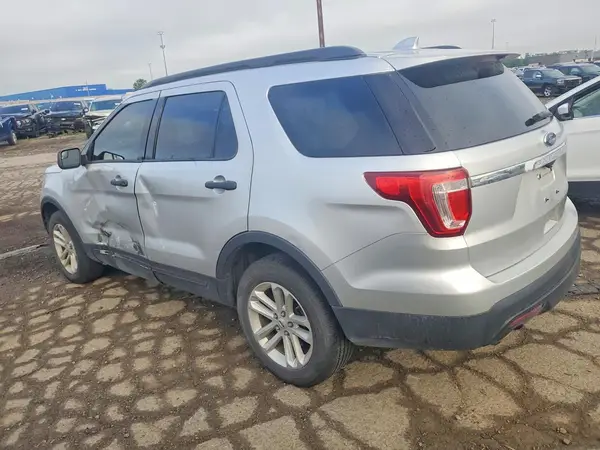 1FM5K8B81HGD82278 2017 FORD EXPLORER - Image 2