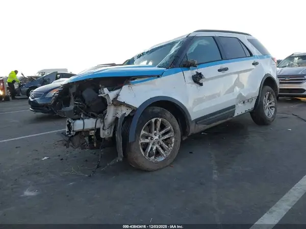 1FM5K8B82HGB65015 2017 FORD EXPLORER - Image 2