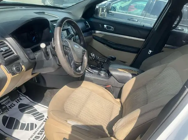 1FM5K8B82HGB72269 2017 FORD EXPLORER - Image 2