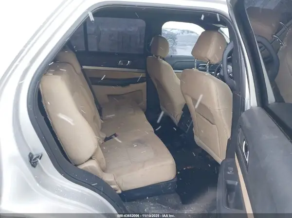 1FM5K8B82HGD66977 2017 FORD EXPLORER - Image 8