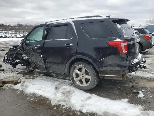 1FM5K8B82JGA58908 2018 FORD EXPLORER - Image 2