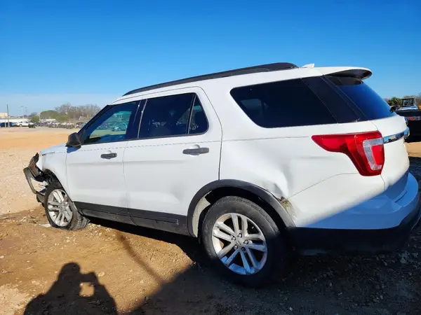 1FM5K8B83GGA77508 2016 FORD EXPLORER - Image 2