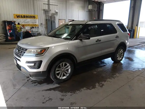 1FM5K8B83HGD22955 2017 FORD EXPLORER - Image 2