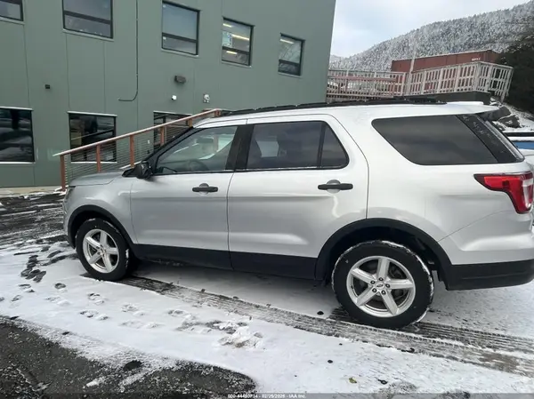 1FM5K8B83JGA59405 2018 FORD EXPLORER - Image 2