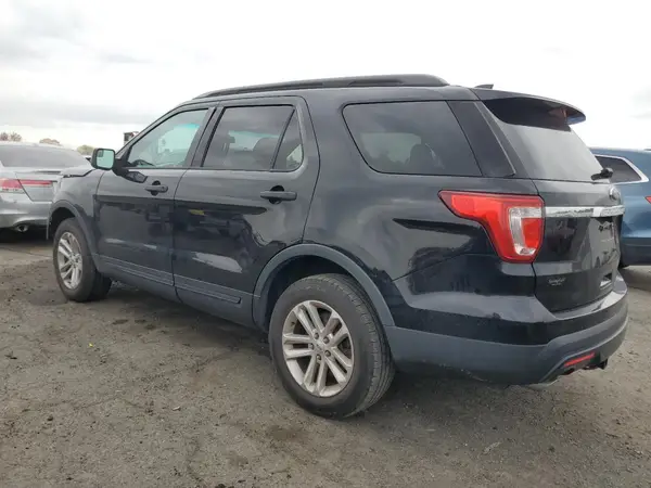 1FM5K8B84HGA31185 2017 FORD EXPLORER - Image 2