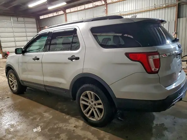1FM5K8B84HGA86011 2017 FORD EXPLORER - Image 2