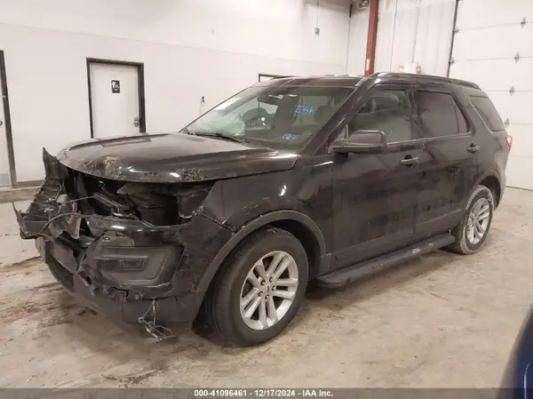 1FM5K8B84HGB03292 2017 FORD EXPLORER - Image 2