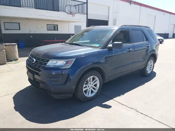 1FM5K8B84HGB41637 2017 FORD EXPLORER - Image 2
