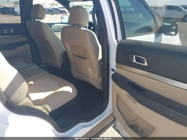 1FM5K8B85HGD14999 2017 FORD EXPLORER - Image 8
