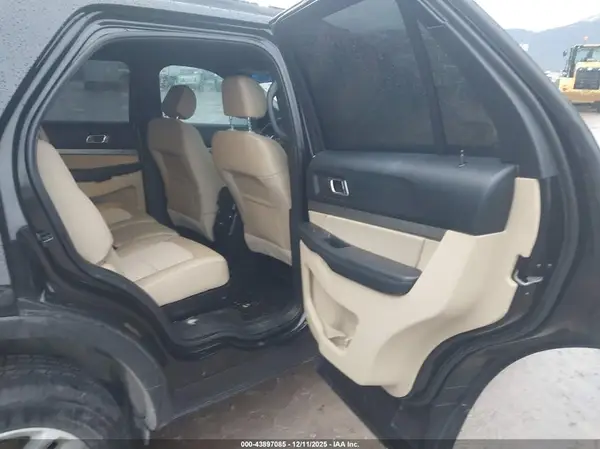 1FM5K8B86GGA72805 2016 FORD EXPLORER - Image 8