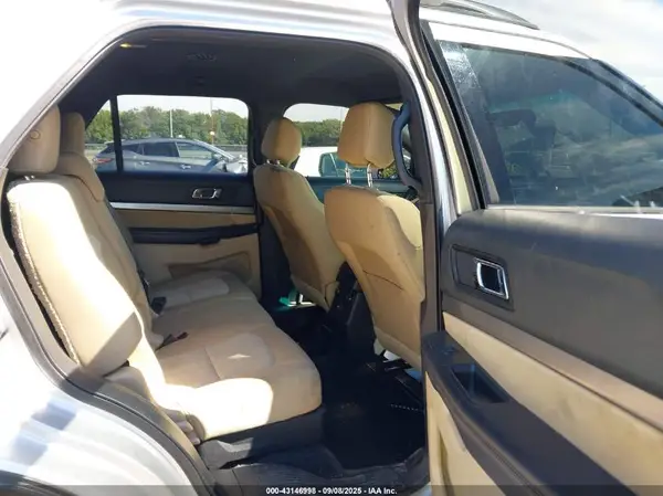 1FM5K8B87HGB41342 2017 FORD EXPLORER - Image 8