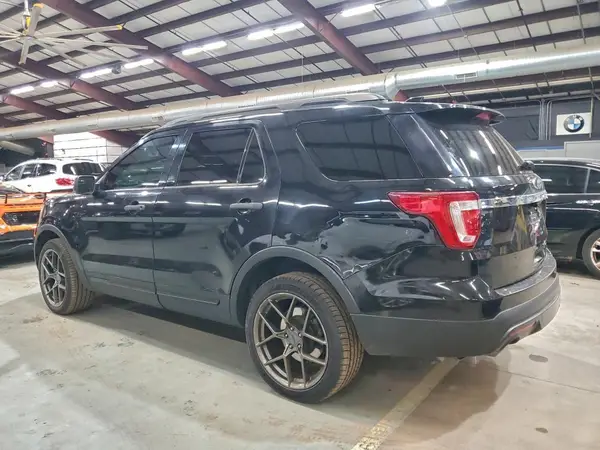 1FM5K8B87HGD65226 2017 FORD EXPLORER - Image 2
