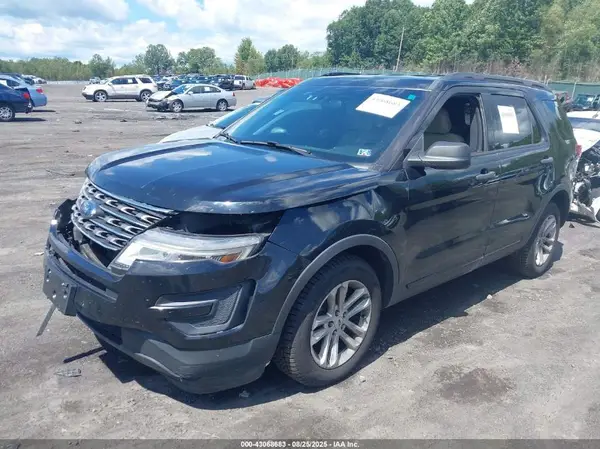 1FM5K8B87HGE01948 2017 FORD EXPLORER - Image 2
