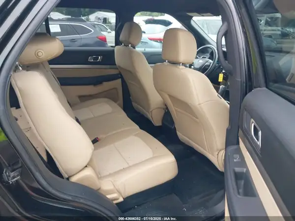 1FM5K8B87HGE27594 2017 FORD EXPLORER - Image 8