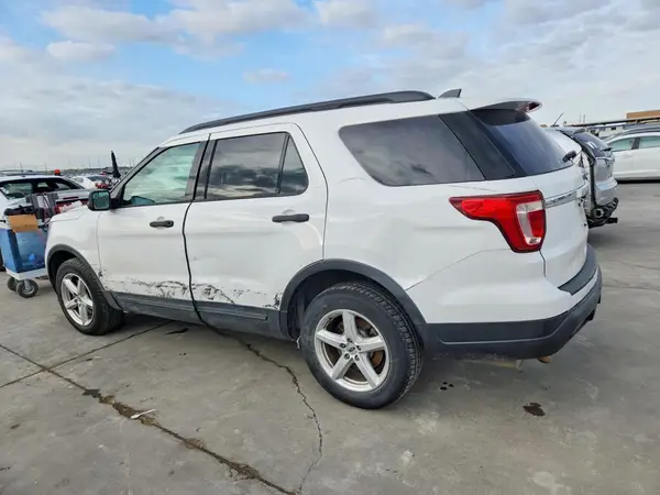 1FM5K8B88JGB64229 2018 FORD EXPLORER - Image 2