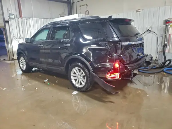 1FM5K8B89GGA33044 2016 FORD EXPLORER - Image 2