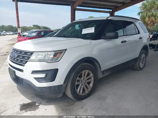 1FM5K8B89GGB00788 2016 FORD EXPLORER - Image 2