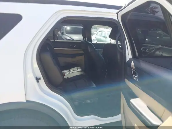 1FM5K8B89GGB09961 2016 FORD EXPLORER - Image 8
