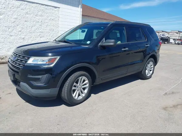 1FM5K8B89HGB01165 2017 FORD EXPLORER - Image 2
