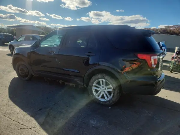 1FM5K8B8XGGD15841 2016 FORD EXPLORER - Image 2