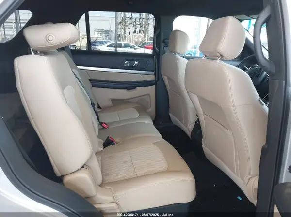 1FM5K8B8XHGB23398 2017 FORD EXPLORER - Image 8