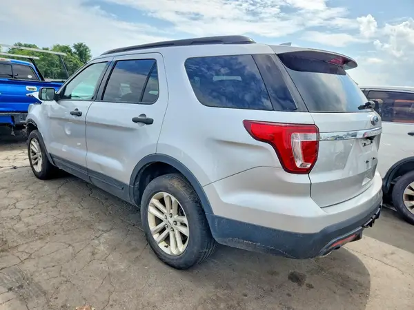 1FM5K8B8XHGB37043 2017 FORD EXPLORER - Image 2