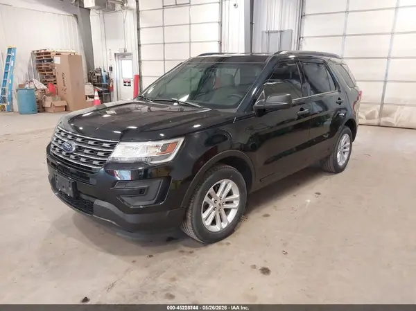 1FM5K8B8XHGD58805 2017 FORD EXPLORER - Image 2