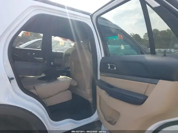1FM5K8BH6HGA06028 2017 FORD EXPLORER - Image 8