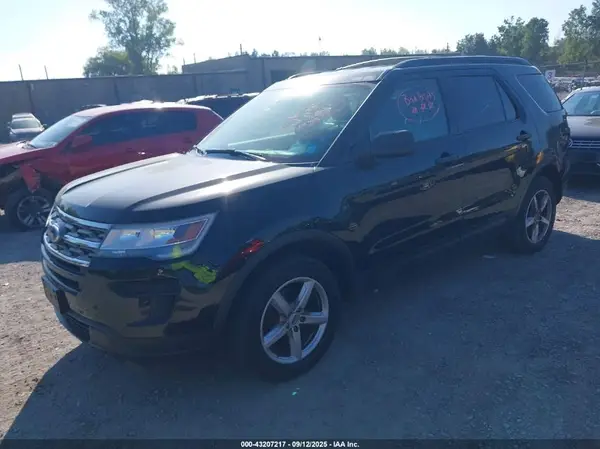 1FM5K8BH7JGB11733 2018 FORD EXPLORER - Image 2