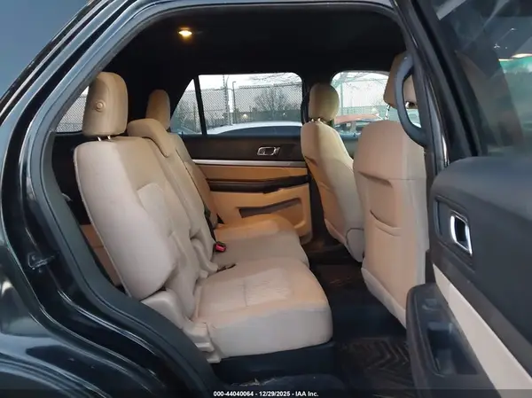 1FM5K8BH9HGA31098 2017 FORD EXPLORER - Image 8