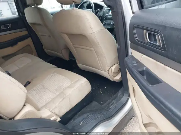 1FM5K8BH9HGE26589 2017 FORD EXPLORER - Image 8
