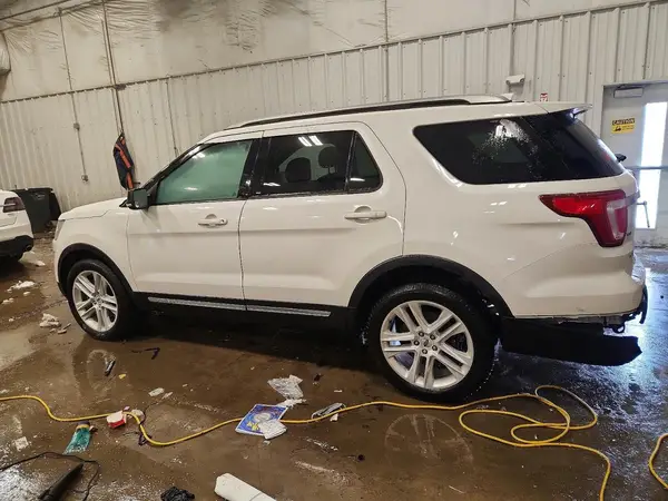 1FM5K8D80GGA33219 2016 FORD EXPLORER - Image 2