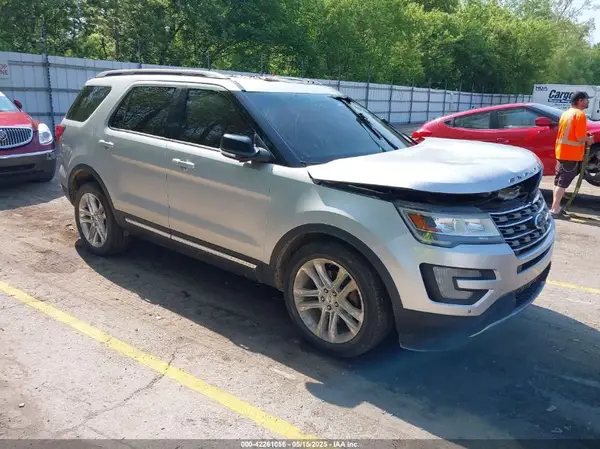 1FM5K8D80GGB67194 2016 FORD EXPLORER - Image 1