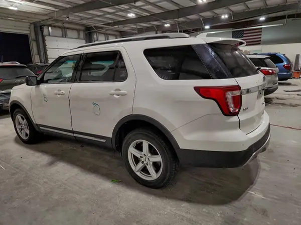 1FM5K8D80GGB94721 2016 FORD EXPLORER - Image 2