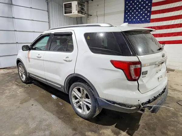 1FM5K8D80GGC19133 2016 FORD EXPLORER - Image 2