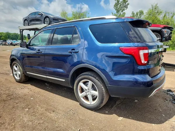 1FM5K8D80GGC37910 2016 FORD EXPLORER - Image 2