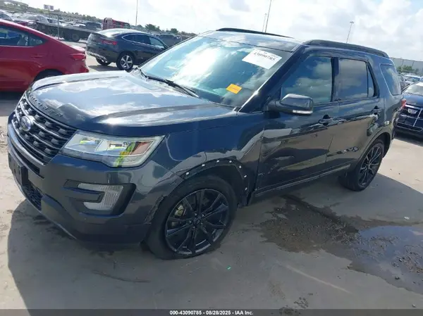 1FM5K8D80HGA04014 2017 FORD EXPLORER - Image 2