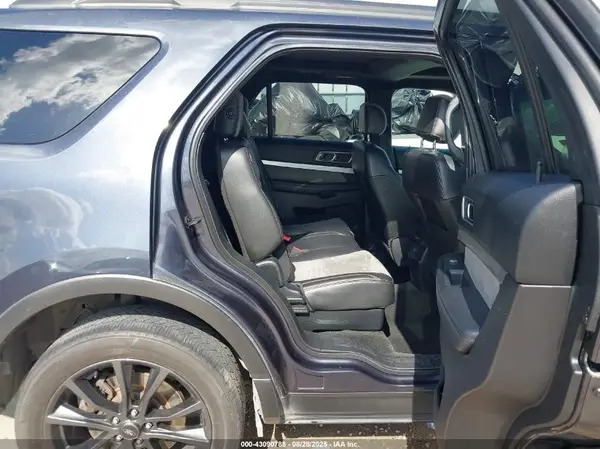 1FM5K8D80HGA04014 2017 FORD EXPLORER - Image 8