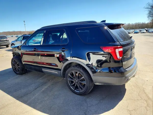 1FM5K8D80HGA06670 2017 FORD EXPLORER - Image 2