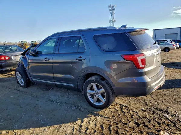 1FM5K8D80HGA41760 2017 FORD EXPLORER - Image 2