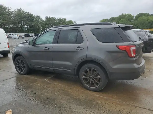 1FM5K8D80HGA52905 2017 FORD EXPLORER - Image 2