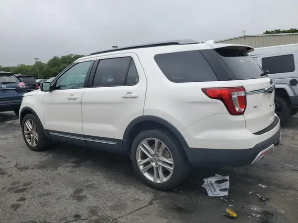 1FM5K8D80HGA56825 2017 FORD EXPLORER - Image 2