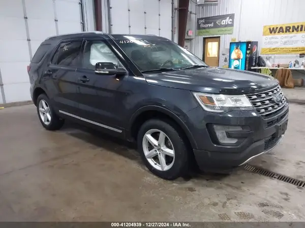 1FM5K8D80HGB29756 2017 FORD EXPLORER - Image 1