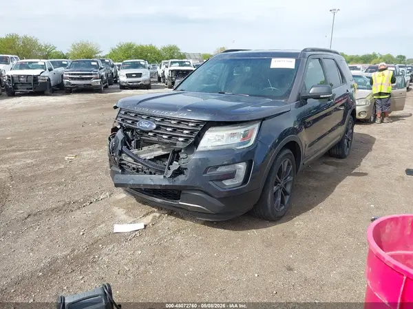 1FM5K8D80HGB63678 2017 FORD EXPLORER - Image 2