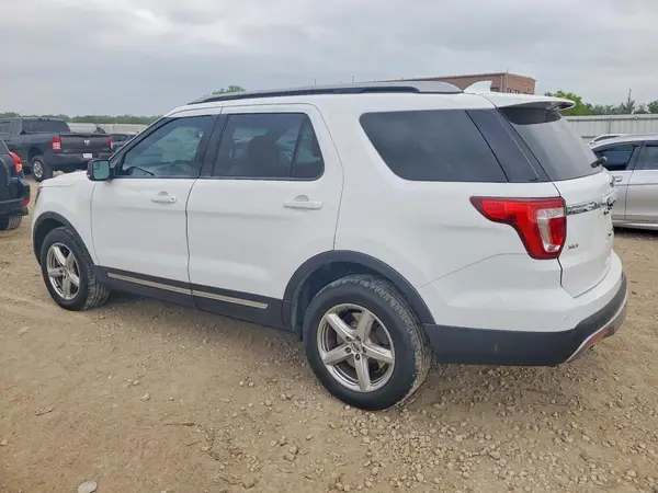 1FM5K8D80HGB70274 2017 FORD EXPLORER - Image 2
