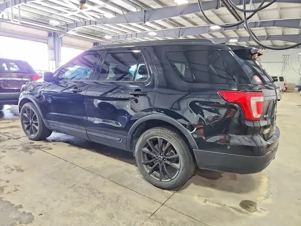 1FM5K8D80HGC54773 2017 FORD EXPLORER - Image 2