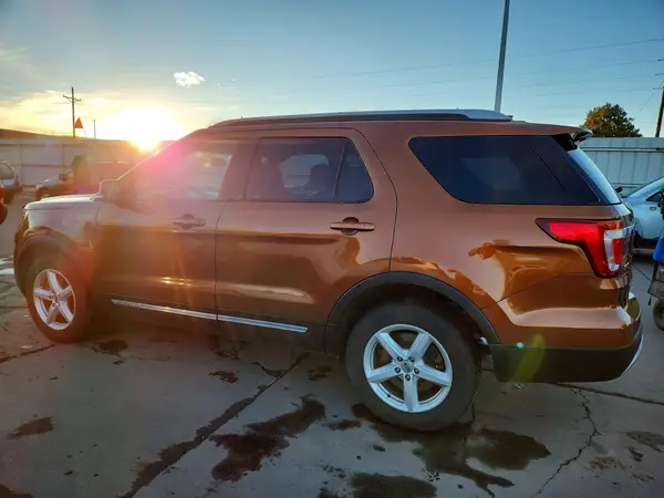 1FM5K8D80HGC61688 2017 FORD EXPLORER - Image 2