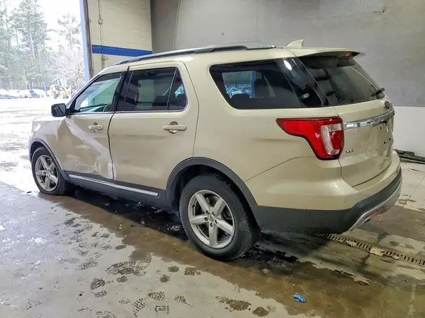 1FM5K8D80HGD00473 2017 FORD EXPLORER - Image 2