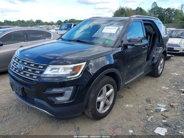 1FM5K8D80HGD14647 2017 FORD EXPLORER - Image 2